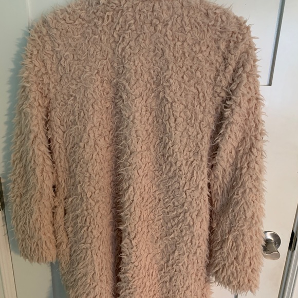 Bishop and Young Sherpa cardigan - Picture 2 of 3